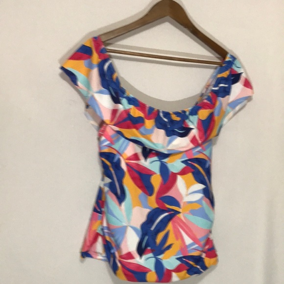 crown & ivy Other - Crown & Ivy Women's Tropical Print Tankini Swim Top in Multicolor Large